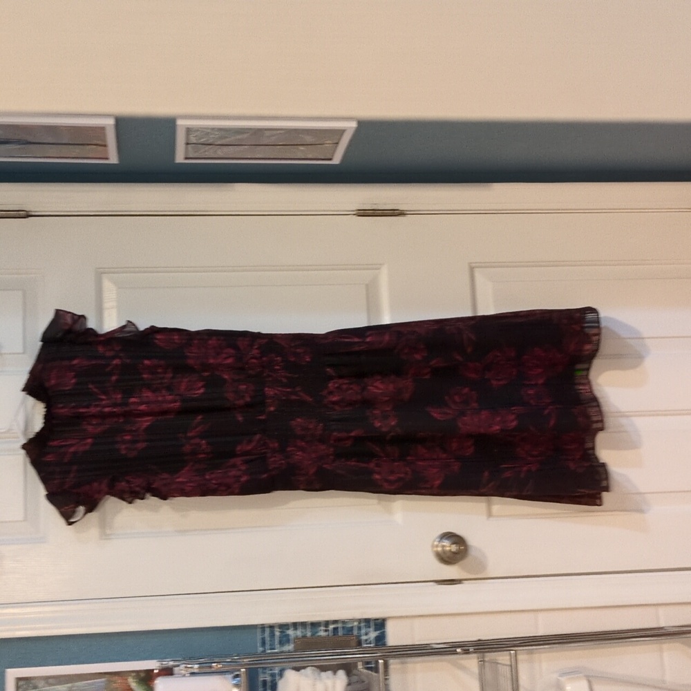 White House Black Market Dress - Picture 2 of 2